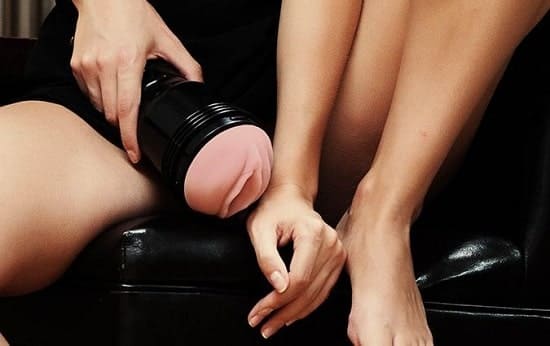 Why Fleshlight has become the best -selling toy for masturbation? | Questions about masturbation